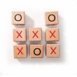IS Gift Classic Noughts and Crosses Game