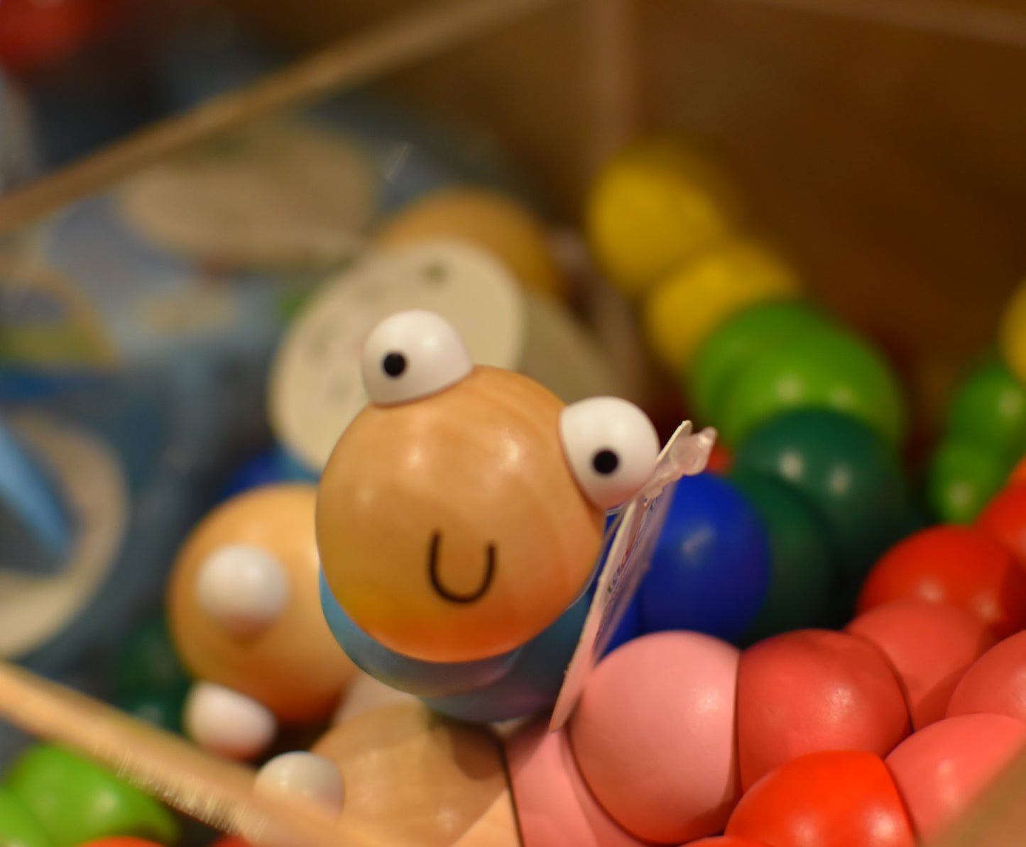 Kaper Kidz Wooden Jointed Worm Rainbow