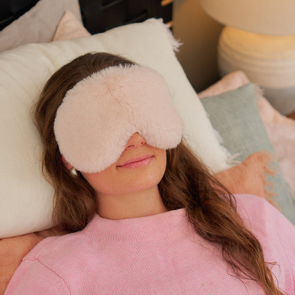 Annabel Trends Cosy Luxe Sleep Eye Mask Pink Quartz