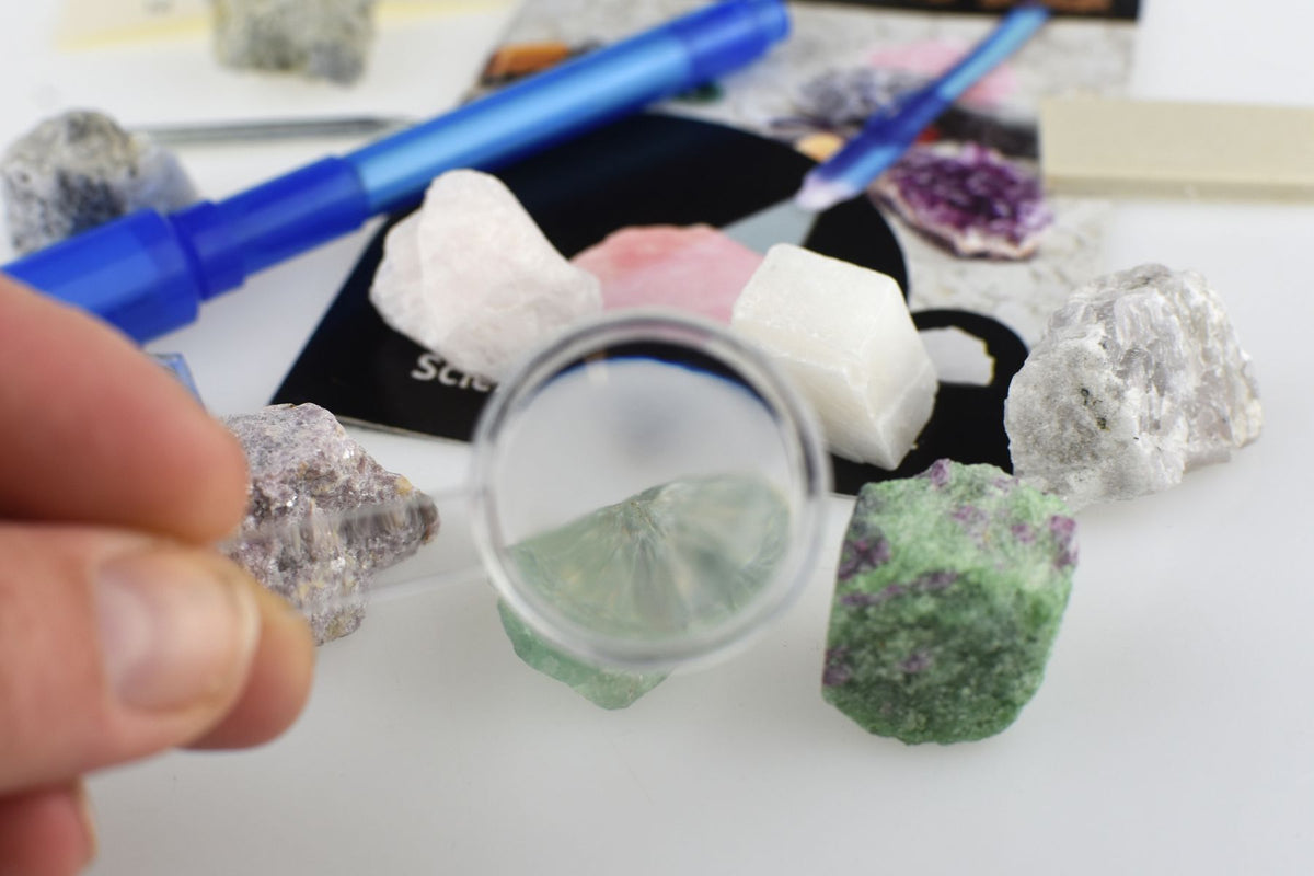 Science Rocks Fluro Deluxe Fluorescent Rocks Science Kit – Plato's Wonder. Create. Discover