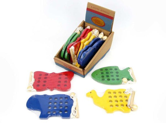Lacing Animal
