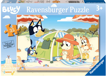 Ravensburger Bluey Beach Day! 35-piece jigsaw puzzle featuring Bluey, Bingo, Mum and Dad at the beach – ideal puzzle for children aged 3+