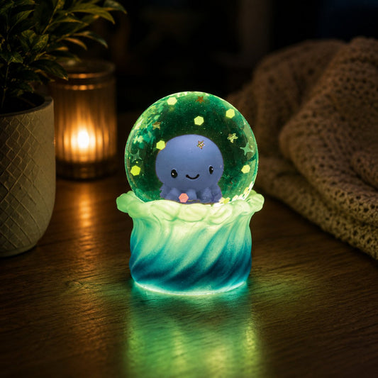Smooshos Glow in the Dark Snow Globe Sea Animals