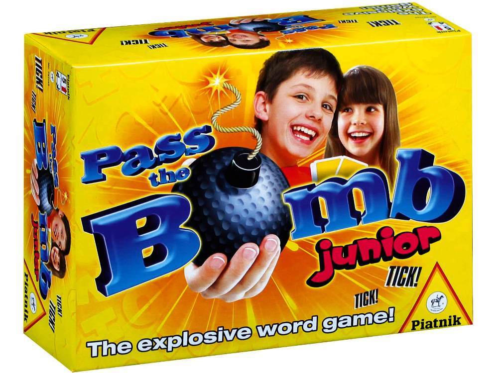 Pass the Bomb Junior The Explosive Family Word Game
